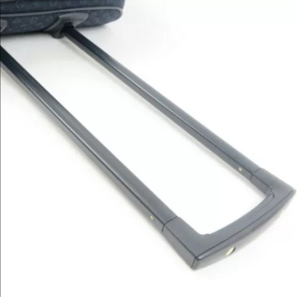 Louis Vuitton Annette Rolling Luggage - Picture 3 of 5